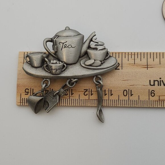 Vtg Brooch Pin Set of 2 Tea & Garden Theme Dangle Butterflies Basket Picnic - Picture 14 of 15